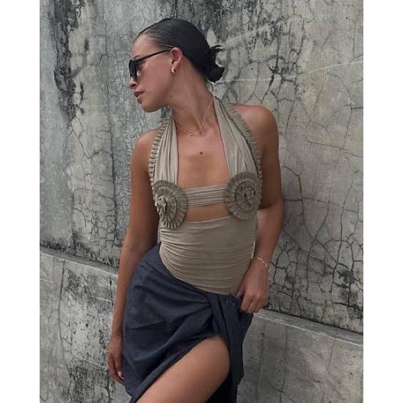 NWT Bec & Bridge Wave Crush Halter Top in Taupe - Picture 5 of 12